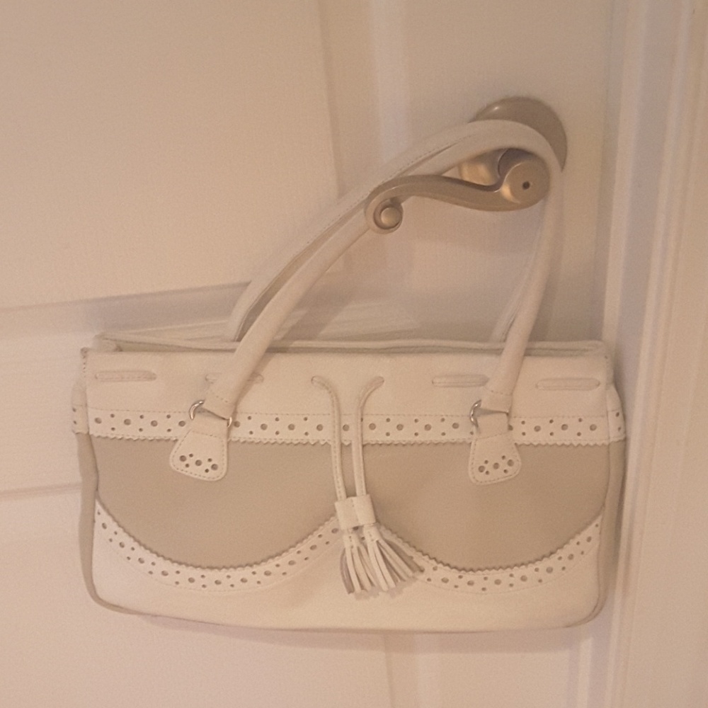 MAXX NEW YORK HANDBAG